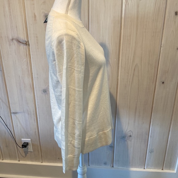 Cream merino wool Banana Republic sweater NWT - Picture 3 of 3